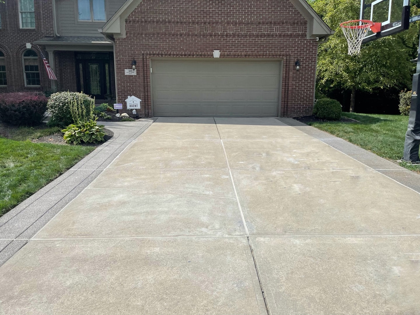 Sealed and leveled concrete driveway in Indiana